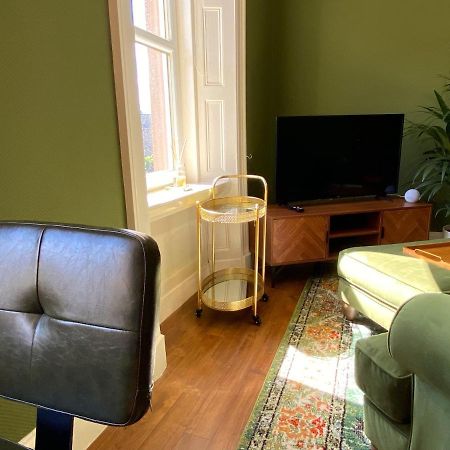 Arbroath Luxury Apartment In Mcm Style Buitenkant foto