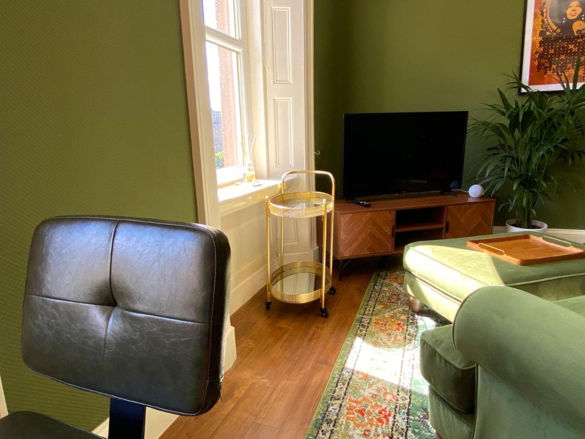 Arbroath Luxury Apartment In Mcm Style Buitenkant foto